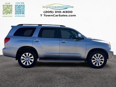 Used 2011 Toyota Sequoia Platinum image 10