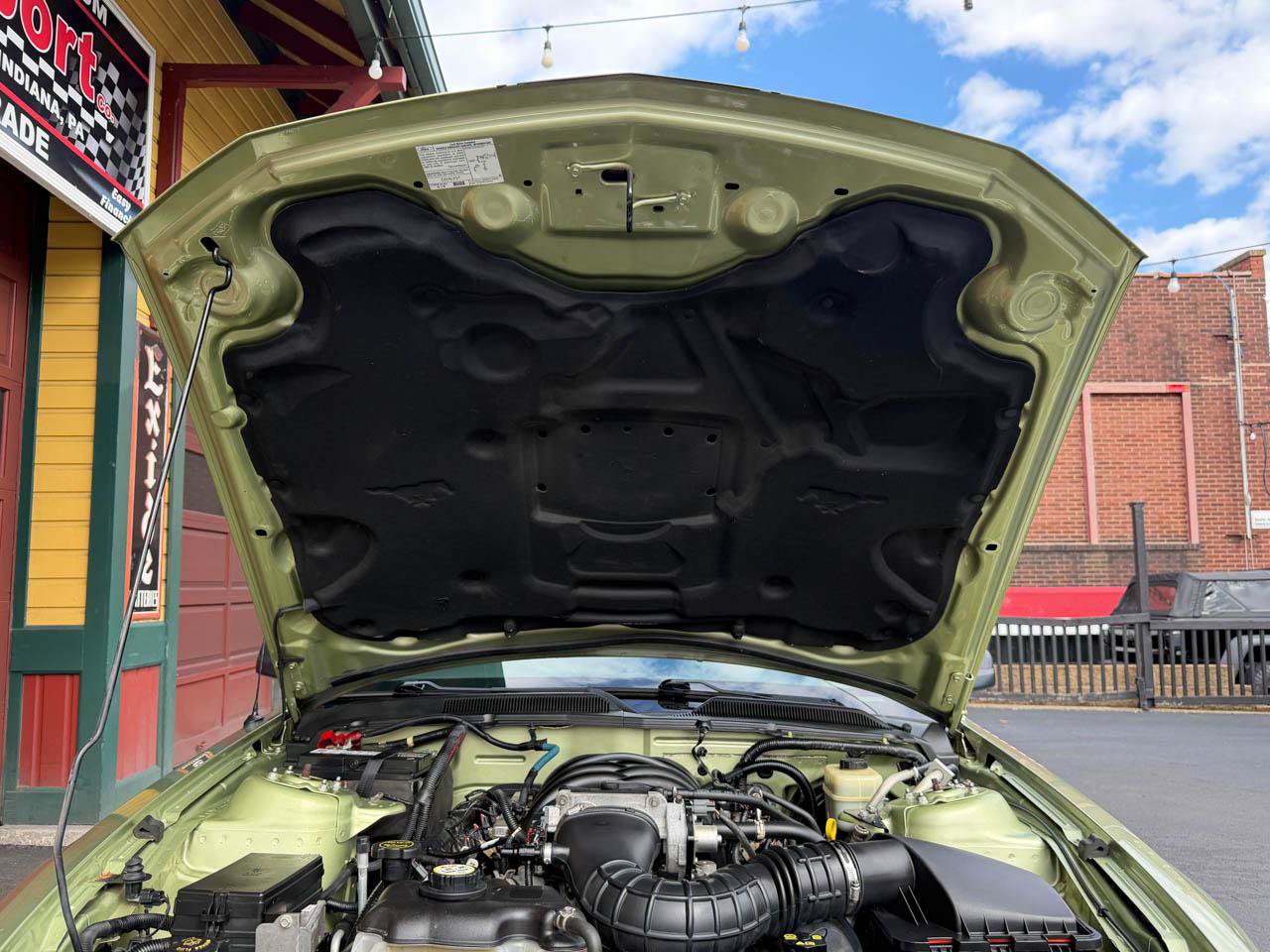 Used 2006 Ford Mustang GT Premium RWD image 26