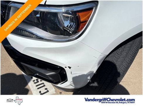Used 2022 Chevrolet Colorado W/T w/ WT Convenience Package AWD/4WD image 2