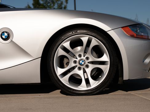 Used 2004 BMW Z4 3.0i RWD image 28