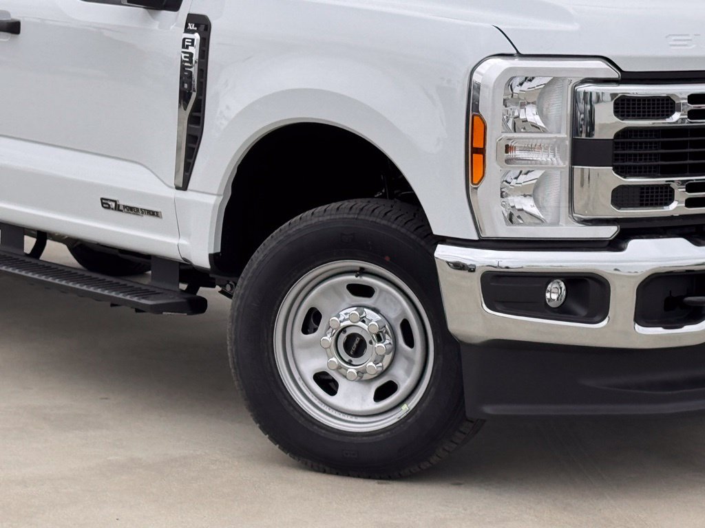 New 2025 Ford F350 XL w/ XL Chrome Package AWD/4WD image 5