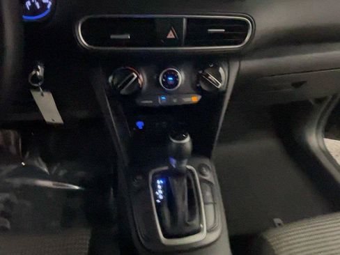 Used 2020 Hyundai Kona SE AWD/4WD image 38