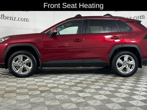 Used 2021 Toyota RAV4 XLE Premium AWD/4WD image 8