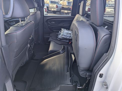 Certified 2023 Nissan Titan PRO-4X image 9