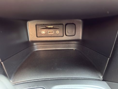 Used 2024 Chevrolet Equinox RS w/ RS Leather Package image 20