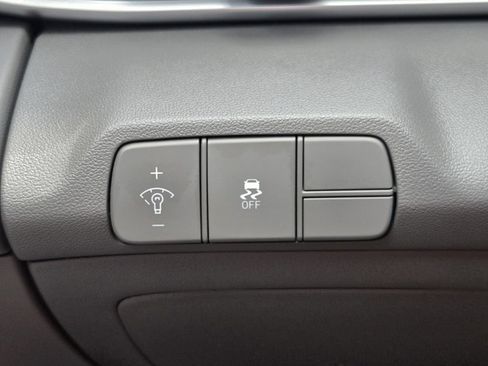 Certified 2024 Hyundai Elantra SEL FWD image 24