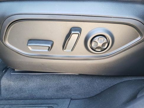 New 2025 Jeep Grand Cherokee Altitude image 13