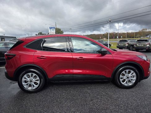 Used 2025 Ford Escape Active image 4