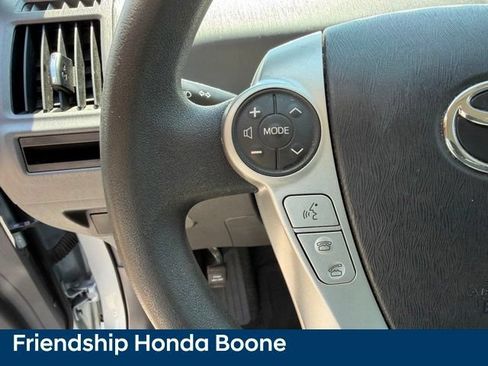 Used 2012 Toyota Prius V Three FWD image 18