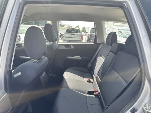 Used 2013 Subaru Forester 2.5X w/ Popular Pkg 1 AWD/4WD image 18