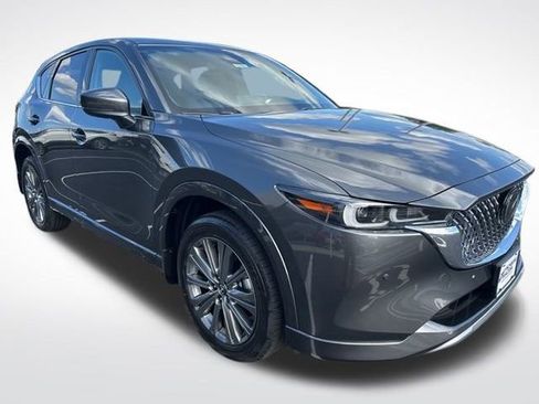 New 2025 MAZDA CX-5 Signature image 8