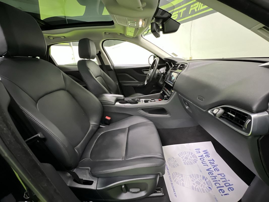 Used 2017 Jaguar F-PACE Premium AWD/4WD image 30