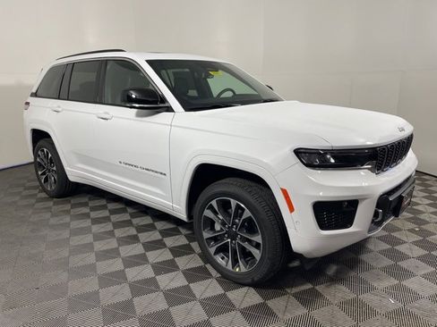 New 2025 Jeep Grand Cherokee Overland w/ Adv Protech Group III image 1