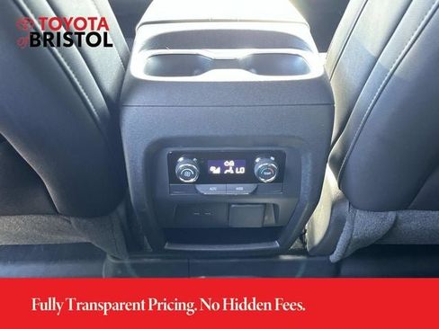 Used 2026 Chevrolet Traverse LT w/ Driver Confidence Package AWD/4WD image 16