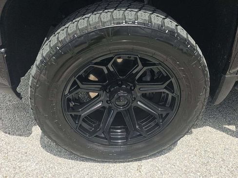 Used 2020 GMC Sierra 1500 AT4 w/ AT4 Premium Package AWD/4WD image 13