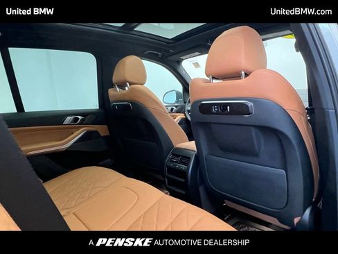 Certified 2025 BMW X5 xDrive40i w/ Premium Package AWD/4WD image 8