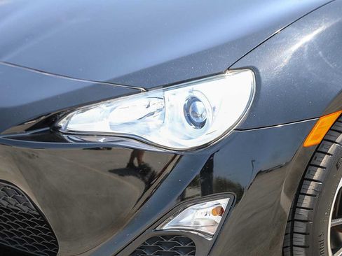 Used 2016 Scion FR-S RWD image 8