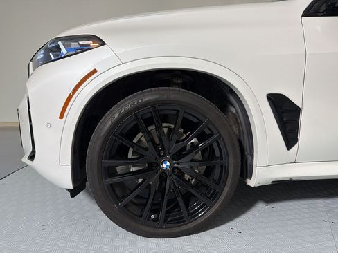 Used 2024 BMW X5 sDrive40i w/ M Sport Package RWD image 9
