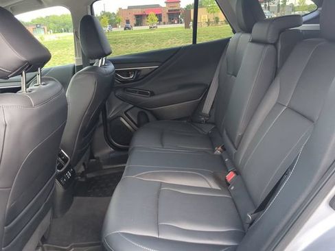 Used 2025 Subaru Outback Touring AWD/4WD image 13