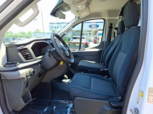 Certified 2025 Ford Transit 250 Low Roof w/ Exterior Upgrade Package RWD image 12