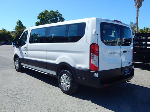 Used 2022 Ford Transit 350 XLT RWD image 6