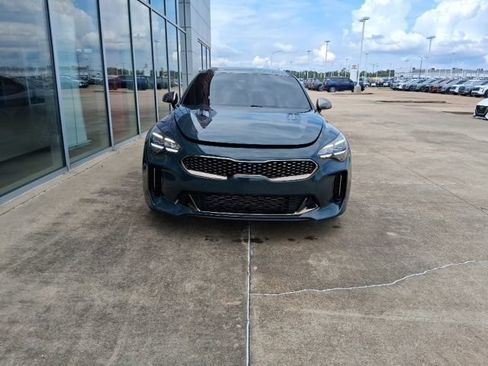 Used 2022 Kia Stinger GT1 AWD/4WD image 3