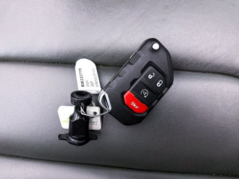 Used 2024 Jeep Wrangler High Altitude image 45