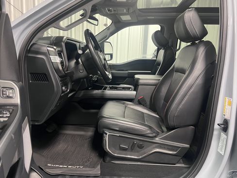 Used 2024 Ford F350 Lariat w/ Lariat Ultimate Package image 17