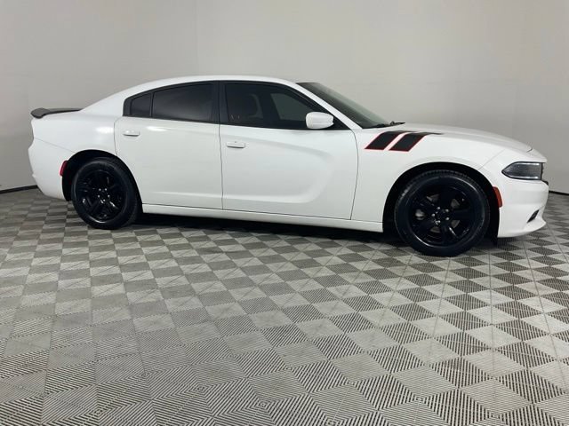 Used 2022 Dodge Charger SXT RWD image 11