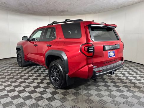 Used 2025 Toyota 4Runner SR5 AWD/4WD image 7