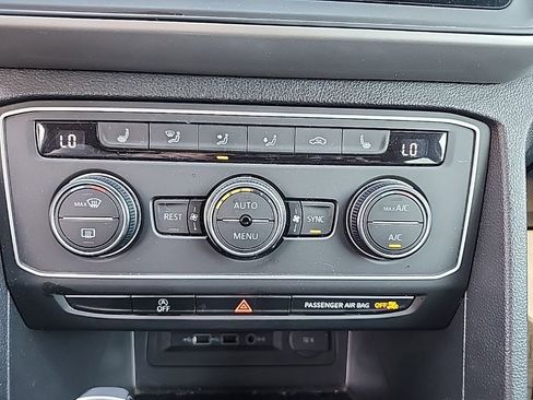 Used 2021 Volkswagen Atlas SE image 5