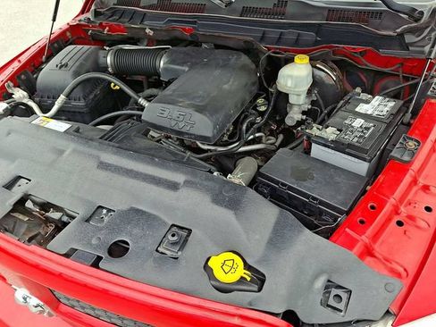 Used 2016 RAM 1500 Express AWD/4WD image 37