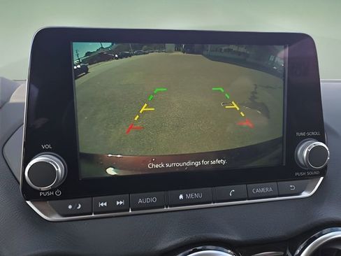 Used 2025 Nissan Sentra SV image 24