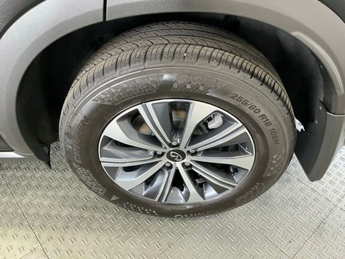 Used 2025 INFINITI QX60 Pure image 42