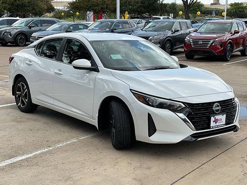 New 2025 Nissan Sentra SV w/ All-Weather Package image 4