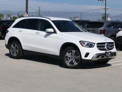 Used 2022 Mercedes-Benz GLC 300 4MATIC w/ Premium Package Lite image 1