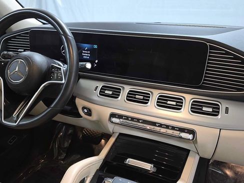 Certified 2024 Mercedes-Benz GLE 450 4MATIC image 11