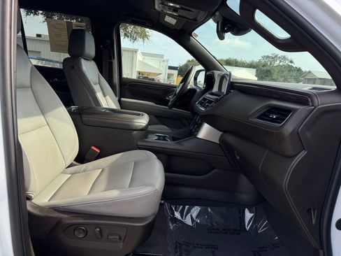 Used 2024 Chevrolet Tahoe LT image 28