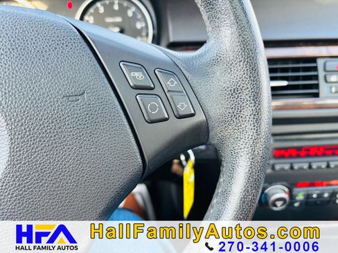 Used 2011 BMW 328i Sedan RWD image 16