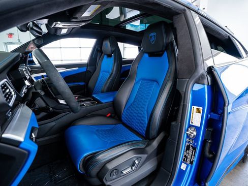 Used 2020 Lamborghini Urus image 41