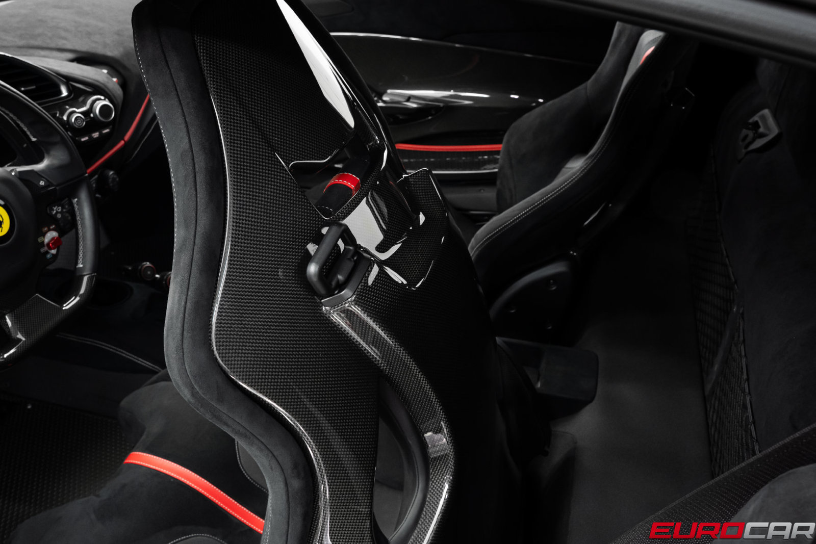 Used 2019 Ferrari 488 Pista Coupe RWD image 44