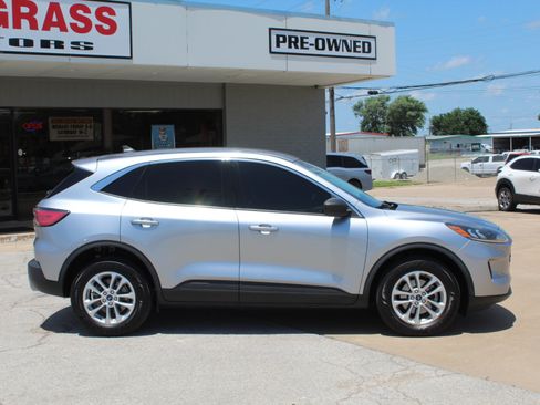 Used 2022 Ford Escape SE AWD/4WD image 3