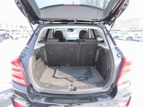Used 2018 Chevrolet Trax LT image 12