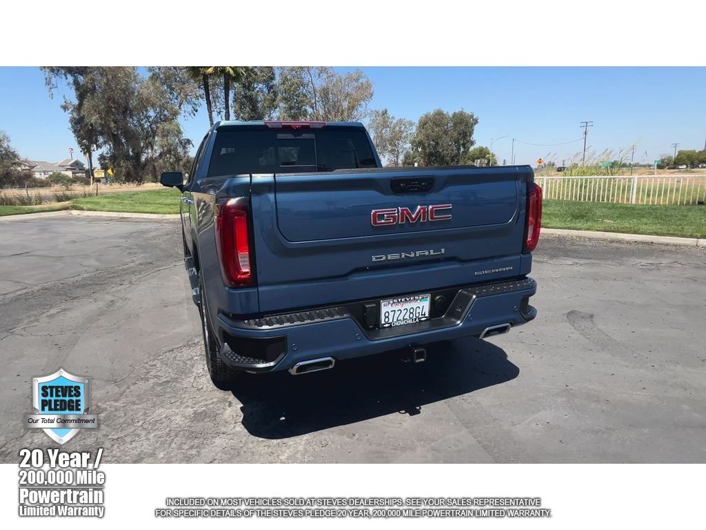 Certified 2026 GMC Sierra 1500 Denali w/ Technology Package AWD/4WD image 11
