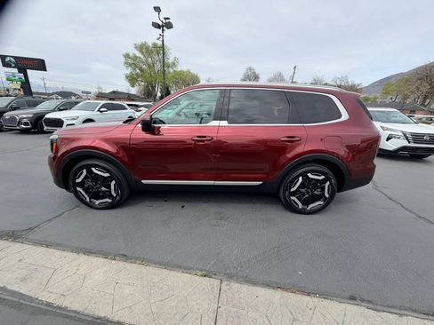 Used 2024 Kia Telluride EX w/ EX Captain's Chair Package AWD/4WD image 7