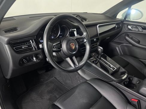 Certified 2023 Porsche Macan Turbo AWD/4WD image 4