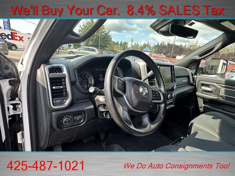 Used 2020 RAM 2500 Big Horn w/ Night Edition AWD/4WD image 5