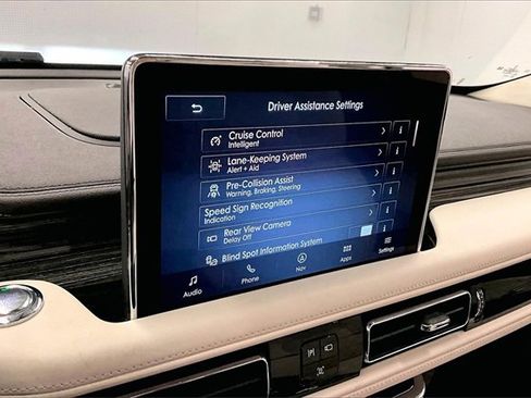 Used 2024 Lincoln Aviator Black Label w/ Dynamic Handling Package image 36