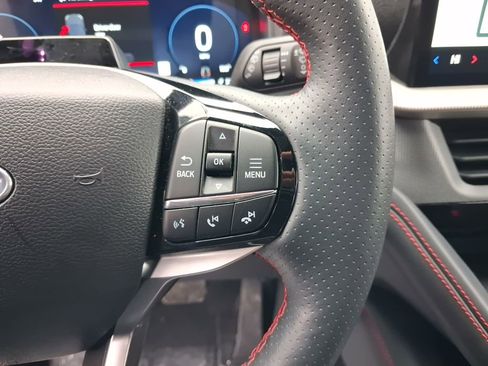 Used 2025 Ford Explorer ST-Line image 17