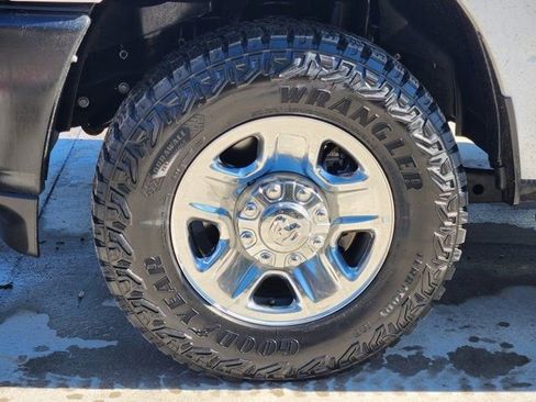 Used 2025 RAM 2500 Tradesman image 17